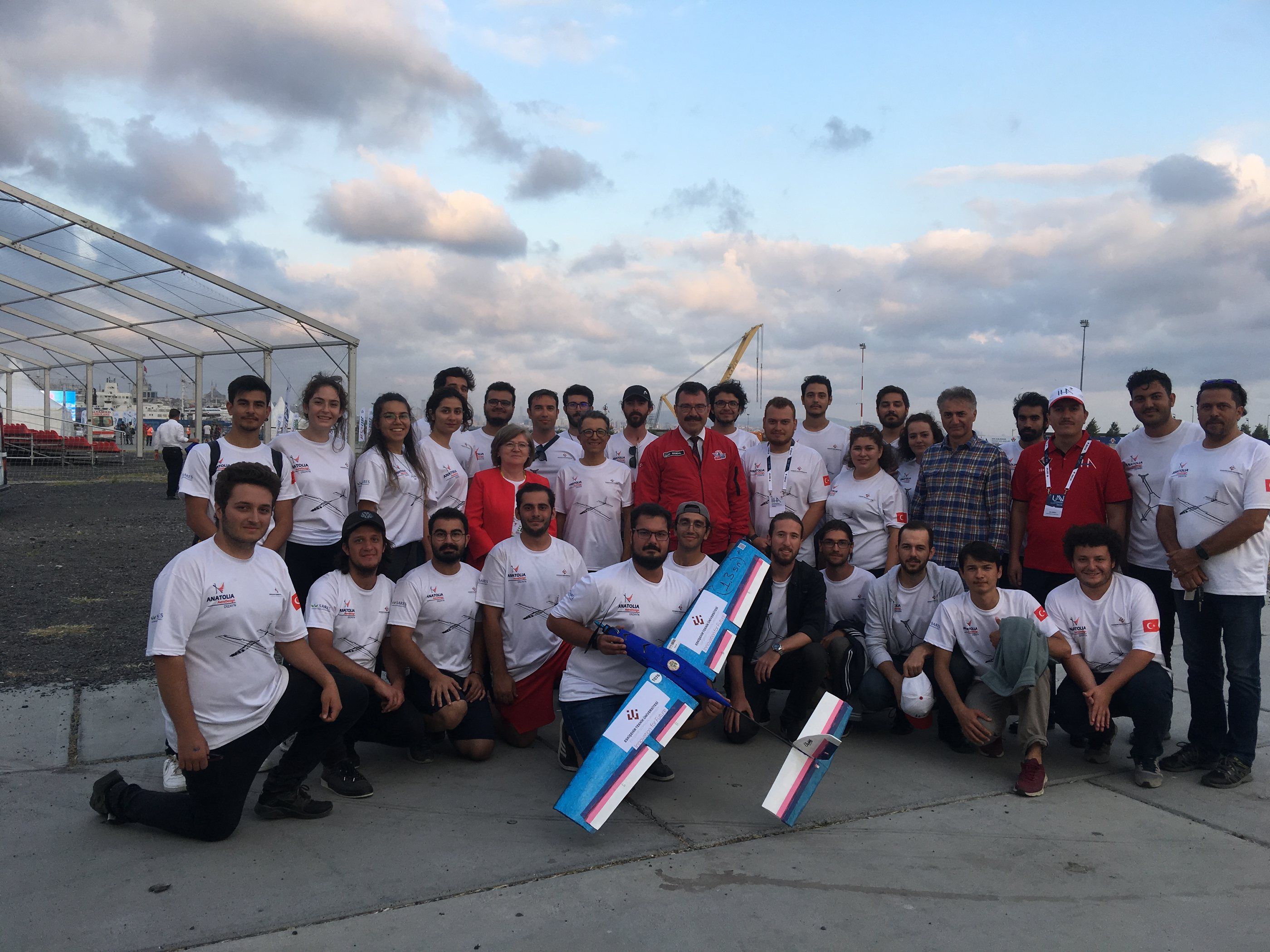 2019, TEKNOFEST, İstanbul: The whole team with its aircraft.