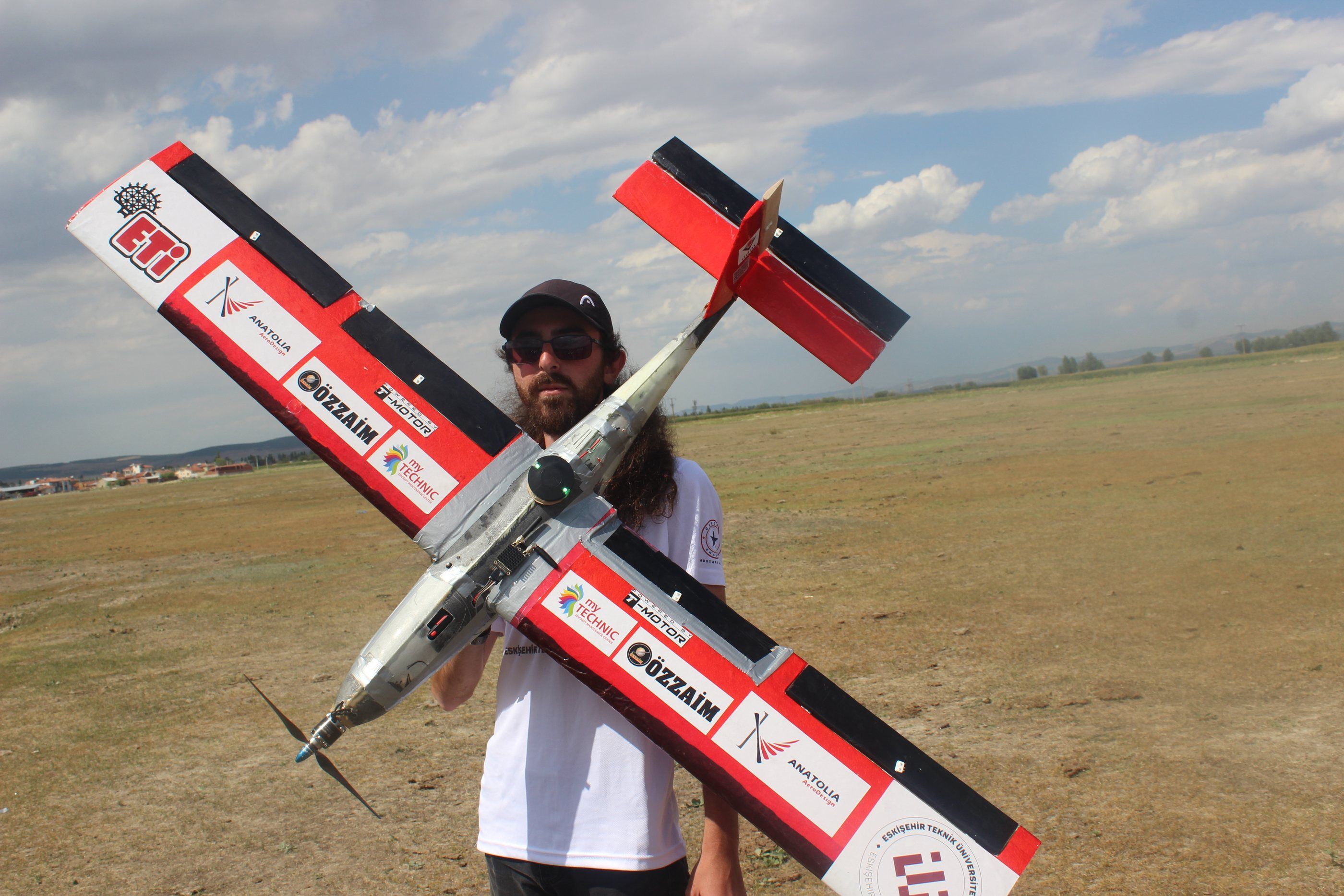 2022, TEKNOFEST, Afyon: The competition aircraft against the sky.